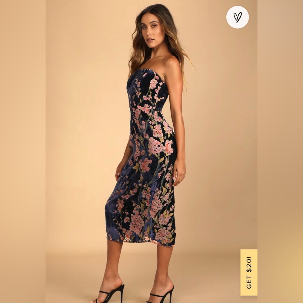 Lulus Buy You Flowers Floral Print Velvet Strapless Midi Dress Size S